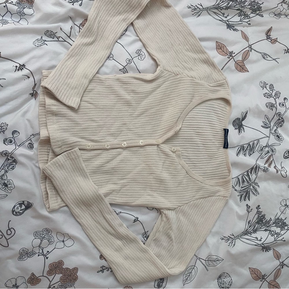 Cream Brandy Melville Zelly Top